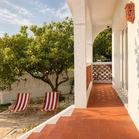 Casa Branca - Caparica Hostel Charneca (Setubal)