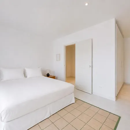 بيت شباب Casa Branca - Caparica تشارنكه