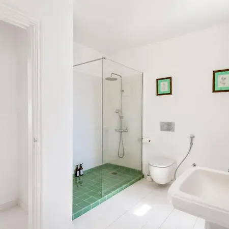 Hostal Casa Branca - Caparica Charneca (Setubal)